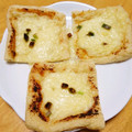 ドルフィンサーモン's cooksnap of when they made うす揚げ ピザ風チーズ焼き♪.