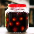 サオ食堂's cooksnap of when they made 「赤紫蘇梅酢」で漬ける…ジューシー梅干し.