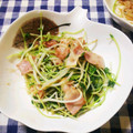 ﾁｲﾁｬﾝﾏﾏ's cooksnap of when they made 簡単☆豚もやしと豆苗のニンニク炒め.