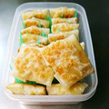 ma04tsu's cooksnap of when they made 餃子の皮でちび春巻き★カレーマヨちくわ.