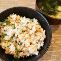♡YKitchen♡'s cooksnap of when they made 鮭フレ大葉の混ぜご飯～まぜただけぇ～.