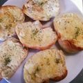 ★サンセット★'s cooksnap of when they made 簡単朝ごはん！ガーリックトースト☆.