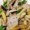 kimimaruo's cooksnap of when they made 夏野菜・じゃがいも・豚肉の味噌炒め.
