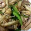 クックBH5M9F☆'s cooksnap of when they made 鶏肉とピーマンのガーリック炒め.