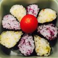 DonAoyama's cooksnap of when they made 子供弁当に♡簡単可愛い海苔巻かず.