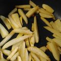 rikoko17's cooksnap of when they made フライパンで簡単！本格フライドポテト.