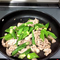 クック3GB34B☆'s cooksnap of when they made 簡単！豚肉とオクラの甘辛炒め.