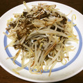 oyukidesu's cooksnap of when they made もずくともやしのシラス炒め☆.