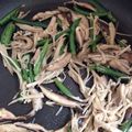 ririmama♪'s cooksnap of when they made お弁当に♥✿きのことアスパラのソテー✿.