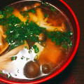 ★ちーた's cooksnap of when they made 簡単に厚揚げときのこのお味噌汁.