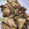 はちかづきちゃん's cooksnap of when they made 鶏むね肉と舞茸の甘辛アーモンド炒め.