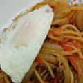 クックMLBNOQ☆'s cooksnap of when they made 簡単炒めるだけ！牛肉と長ネギの温玉パスタ.