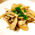 クック9YLOJU☆'s cooksnap of when they made 簡単！きのこと竹輪のガリマヨバター炒め.