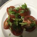 Yokchina's cooksnap of when they made 初夏に《トマトとパクチーのサラダ》.