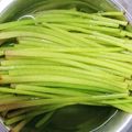 じゅっぴーじゅっぴー's cooksnap of when they made 春の味覚！蕗の下処理とゆで方.