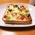 ❁Abake❁'s cooksnap of when they made かにかま×レタスのスパイシートースト.