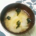 NAOばあさん's cooksnap of when they made 焼き海苔と玉葱の味噌汁.
