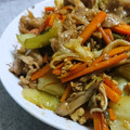 下宿学生's cooksnap of when they made 豚バラとキャベツもやしの5種ソース炒め.