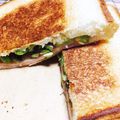 sbx2tm3's cooksnap of when they made ＊バター香る枝豆ハムチーズホットサンド＊.