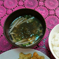 2児ママみきてぃ's cooksnap of when they made オクラとえのきととろろ昆布のスープ.