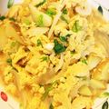 クックE662AA☆'s cooksnap of when they made 冷凍ポテトで！ポテ卵丼.