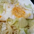 gizu's cooksnap of when they made 卵とキャベツのアジアンワンポットパスタ.