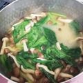 クック26352G☆'s cooksnap of when they made さつまいも、小松菜、しめじの白味噌汁.