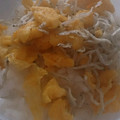 ひなた3ママ's cooksnap of when they made ちりめんと炒り卵のまぜまぜ丼♡.