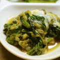 maruru-nn's cooksnap of when they made 春菊と揚げ玉の卵とじ.