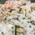 さい♪♪'s cooksnap of when they made 年末年始や行楽に★塩鮭の炊き込みご飯.