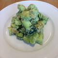 クックパッドごはん部's cooksnap of when they made アボカドときゅうりのスタミナ梅マヨ和え.
