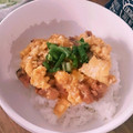 ユリmama's cooksnap of when they made 一人ランチに！やきとり缶で☆とろとろ卵丼.