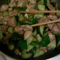 てこくち's cooksnap of when they made 鶏ときゅうりの炒め物.