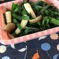 ☆hironon☆'s cooksnap of when they made 簡単♪ニラとしめじの塩昆布和え.