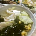 ☆Rokko☆'s cooksnap of when they made レタスとワカメの即席スープ.
