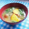 めみたん☆'s cooksnap of when they made さつまいも、小松菜、しめじの白味噌汁.