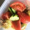 ちびまめママ◎'s cooksnap of when they made 簡単 トマトとキュウリの中華サラダ.