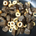 しぽたく's cooksnap of when they made 簡単ちぎりこんにゃくとちくわの塩昆布炒め.