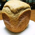 ニシコママ's cooksnap of when they made 全粒粉入りふんわり甘い黒糖食パン.