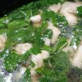 いぶきママ☆★'s cooksnap of when they made 異常に美味しいモロヘイヤと鶏皮のスープ.