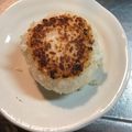 narumoku's cooksnap of when they made 子供の大好物！チーズが入った焼おにぎり.