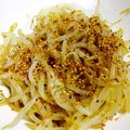 aym1850's cooksnap of when they made レンジで簡単✩モヤシのナムル.