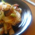 Sac’HiNa's cooksnap of when they made ビールに！鯖缶キャベツのオイスターパスタ.