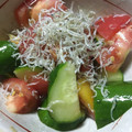harutama's cooksnap of when they made トマトときゅうりのツンとめんつゆ和え.