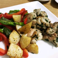 おひーぶぅ's cooksnap of when they made 鶏モモ肉と夏野菜の生バジル炒め.