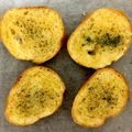 ☆ト～ロトロ☆'s cooksnap of when they made ☆フランスパンでガーリックトースト☆.