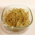 萌えムック's cooksnap of when they made ルクエで簡単もやしナムル.