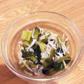 caruga's cooksnap of when they made つるむらさきとしらすのポン酢和え.