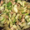 クックEA7EHH☆'s cooksnap of when they made キュウリと挽肉の中華ドレッシング炒め.