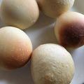 kuro桜's cooksnap of when they made 手捏ね☆お寝坊さん専用□朝焼き立て丸パン.